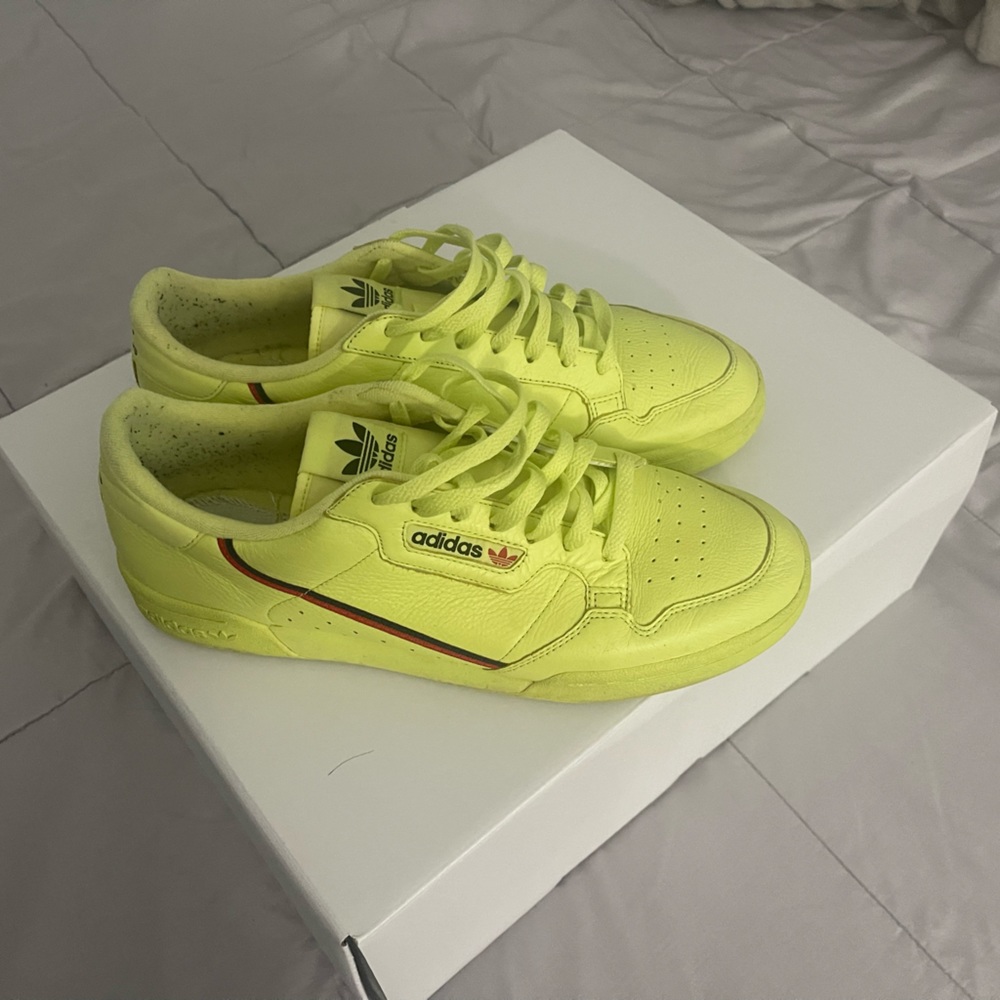 Adidas Men Sneaker Size 11.5